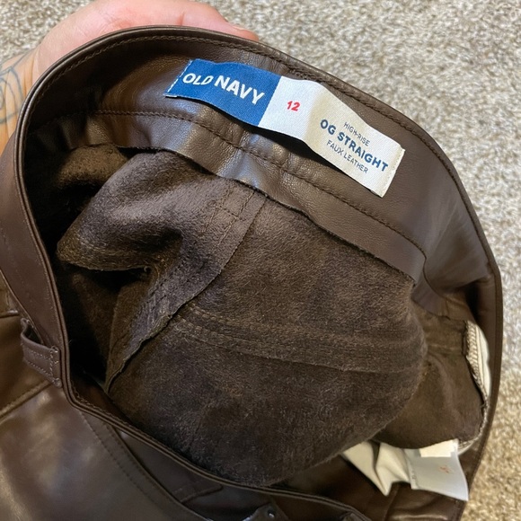 Old Navy | High-Waisted OG Straight Faux-Leather Ankle Pants | Chocolate Brown - Picture 8 of 10